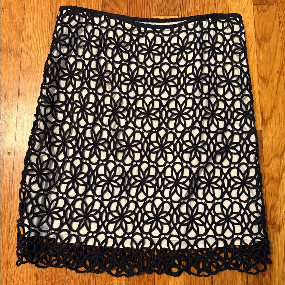 NWOT Anthropologie Black Floral Overlay Pencil Skirt